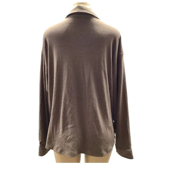 B.Wear Button Top Size XL New Without Tags - Picture 3 of 6